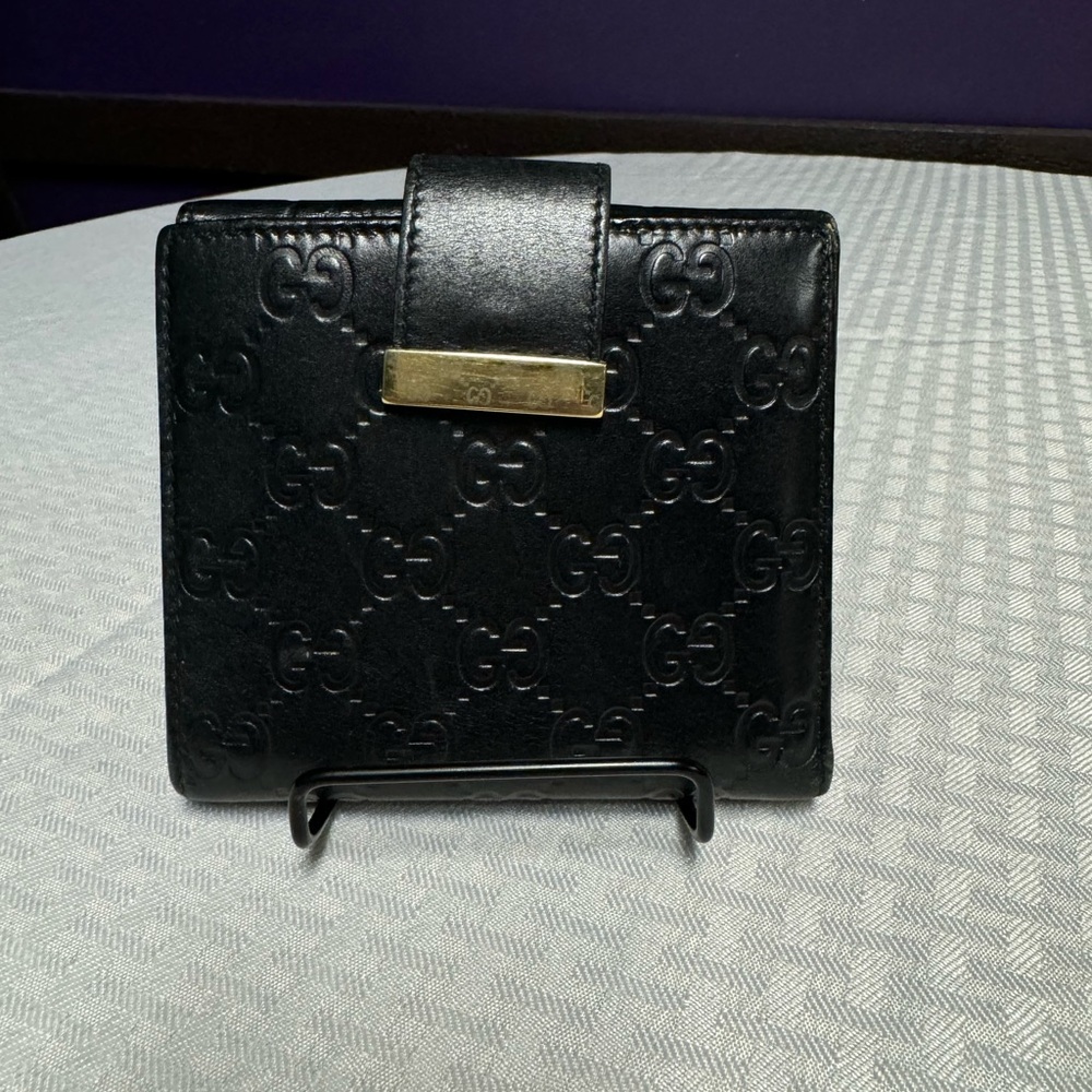 Gucci bifold leather wallet